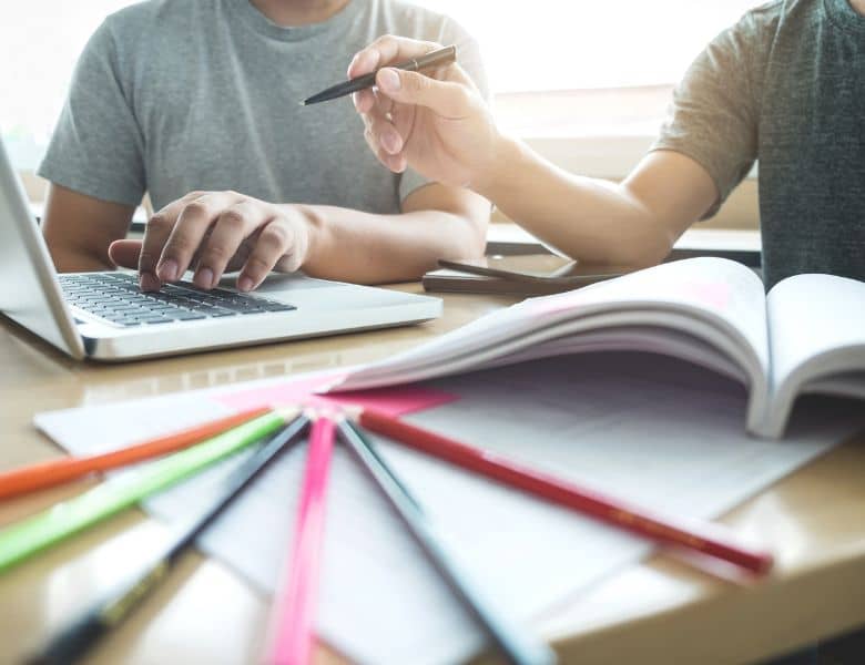 Università online e  tutoraggio personalizzato per gli studenti