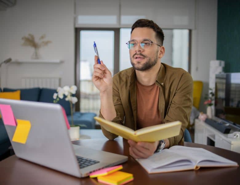 Come organizzare al meglio il proprio studio a distanza: consigli pratici